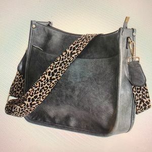 Reagan Crossbody Bag in Gray
